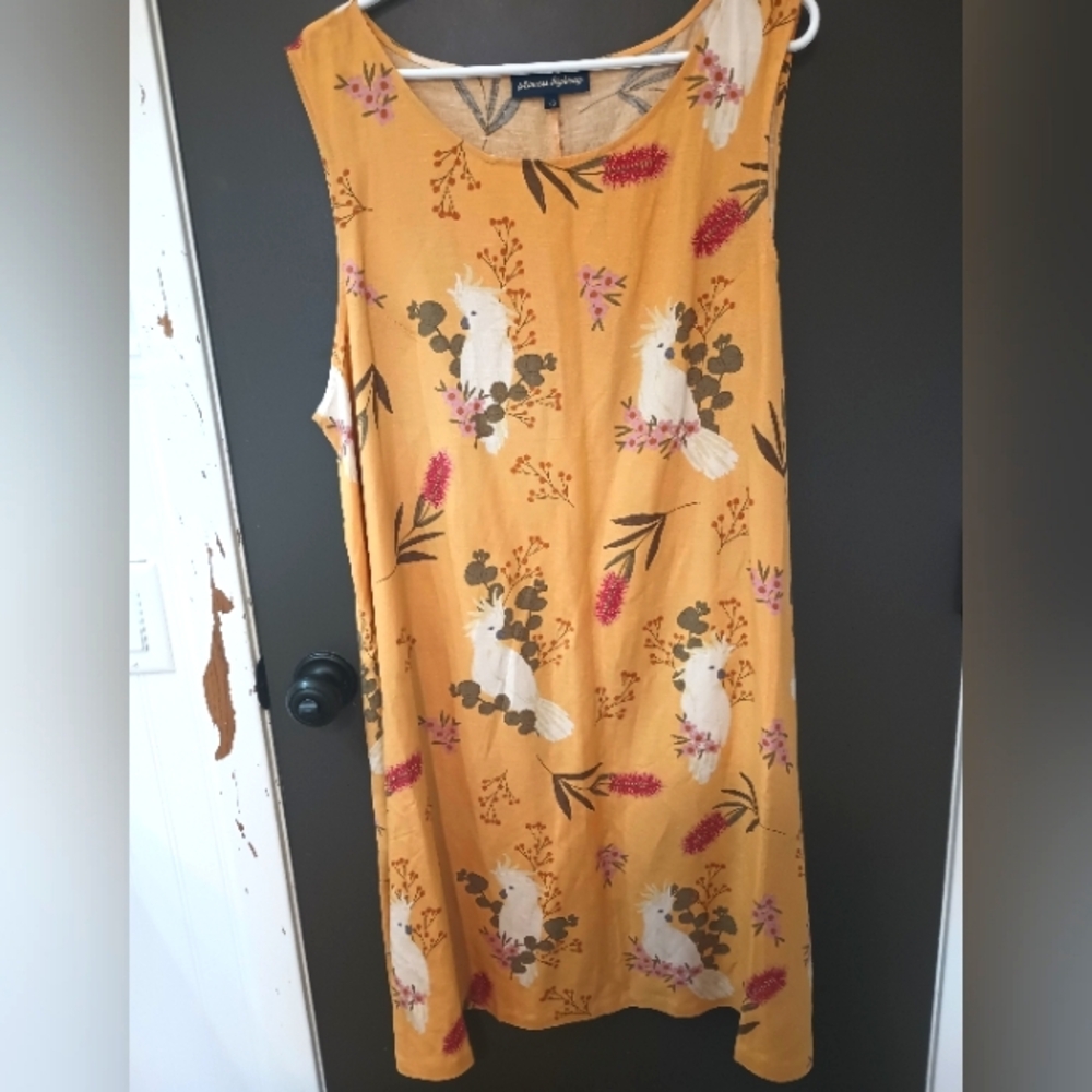 Yellow Floral Linen And LIGHTWEIGHT Dress!